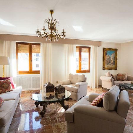 Catedral Cabildo Apartment Seville Exterior photo